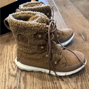 Sorel cozy boots